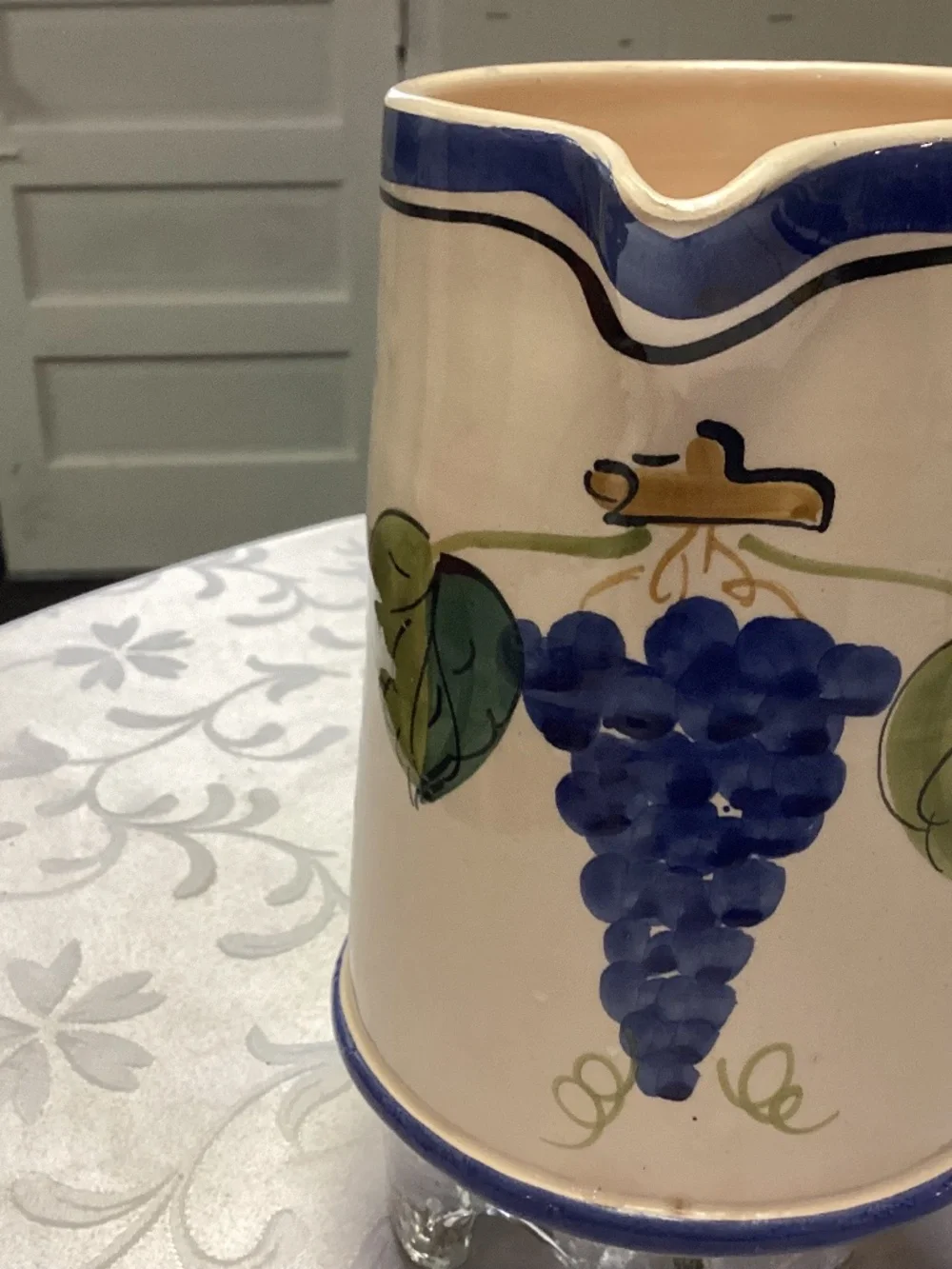 Grapes motif made I. Italy pitcher just beautiful